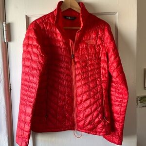 Synthetic down The North Face Women's Bright Red Quilted Puffer Jacket